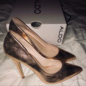 Aldo Choweia pump size 6 (4 in. Heel)